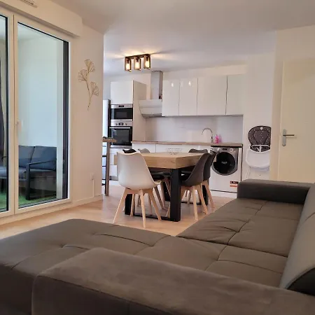 Chez Patron T3 2br With 2 Parking Near Disneyland Paris & Train Station-chessy